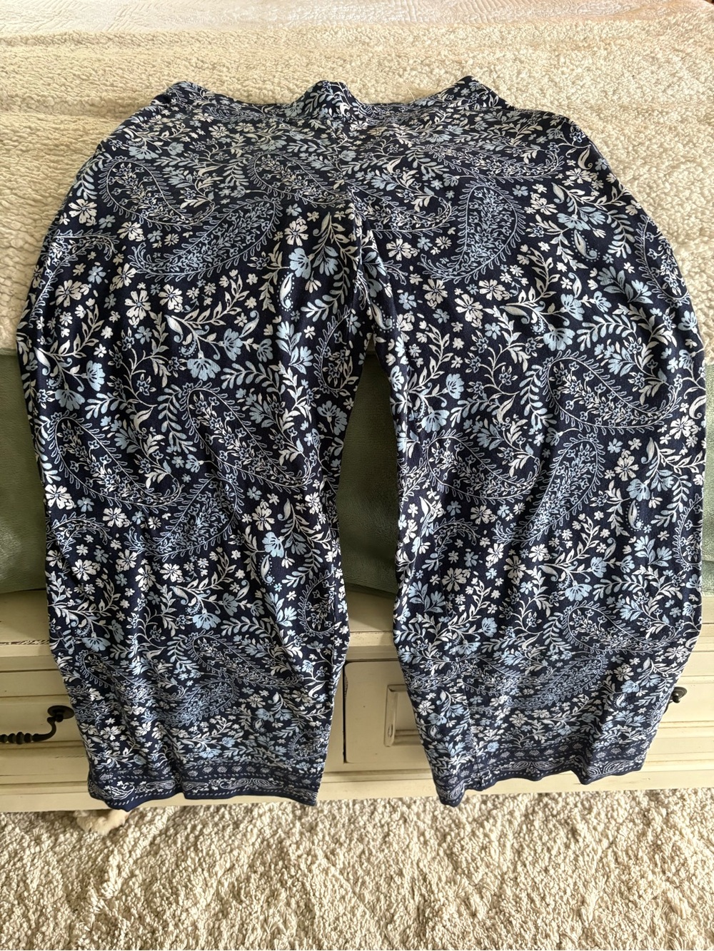 LOFT Navy and White Paisley Pull-On Fall/Summer pants wide leg